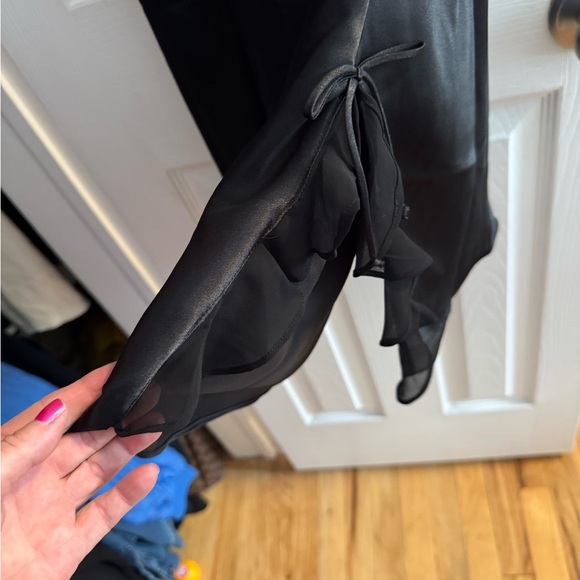 NWOT, GORGEOUS, Oscar de la Renta-Fine Label Black Nightgown & Robe. NEVER WORN - Picture 8 of 16